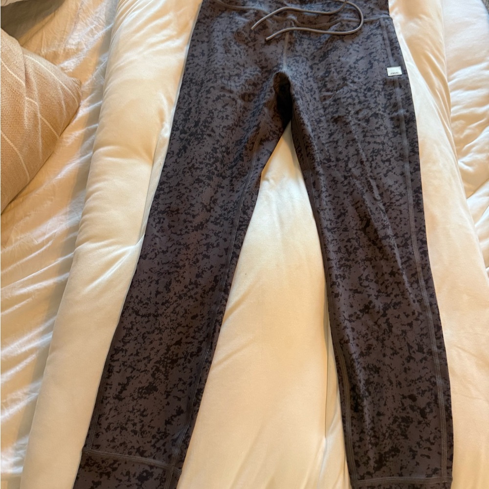 Vuori Black Marbled Leggings